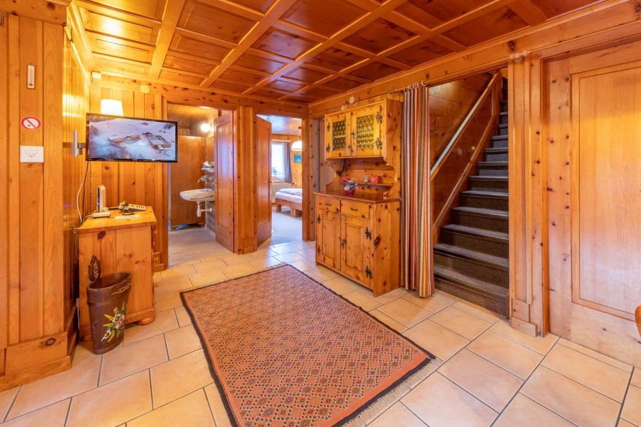 Chalet Bambi "Marchenhaft" Appartement Grächen Buitenkant foto