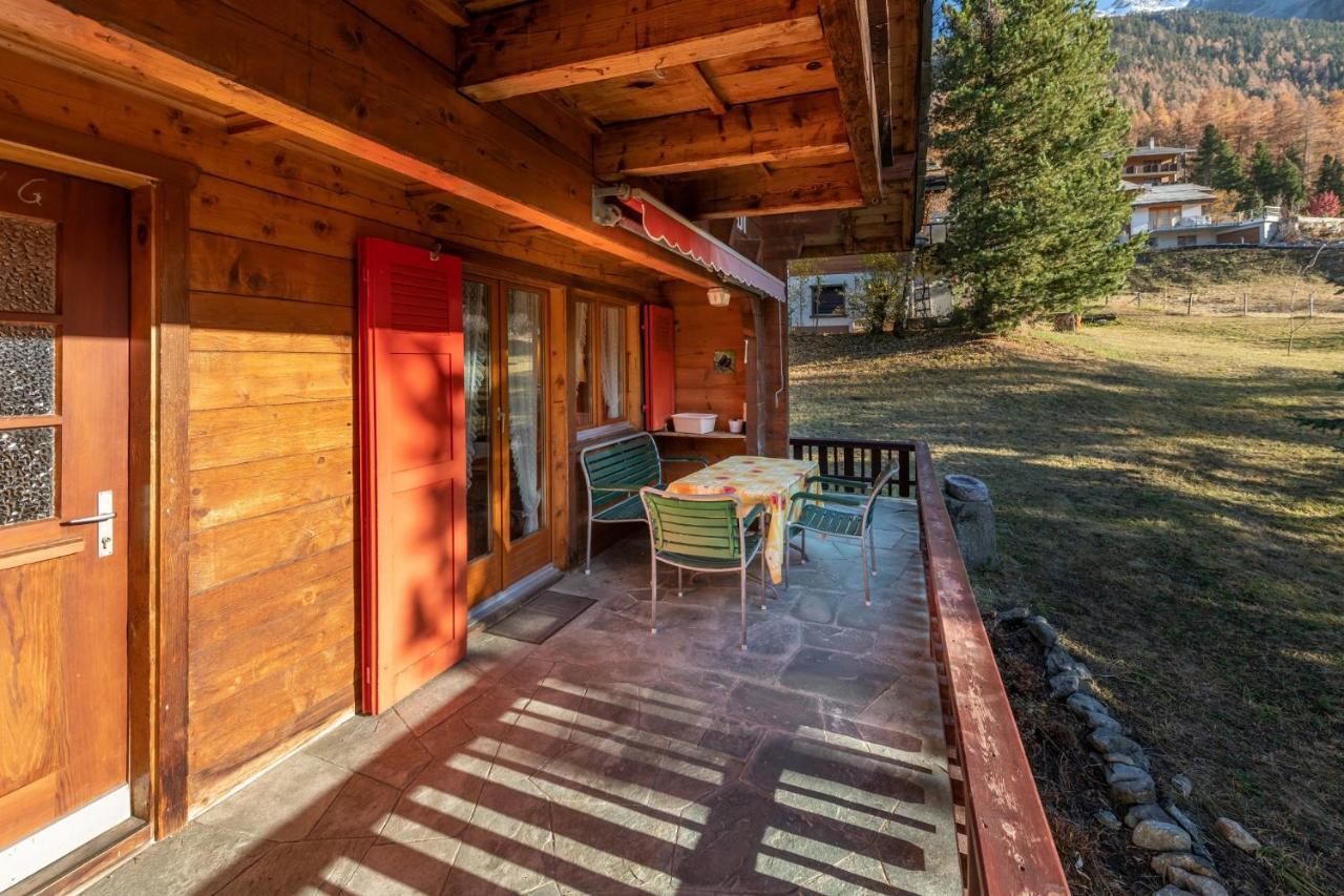 Chalet Bambi "Marchenhaft" Appartement Grächen Buitenkant foto